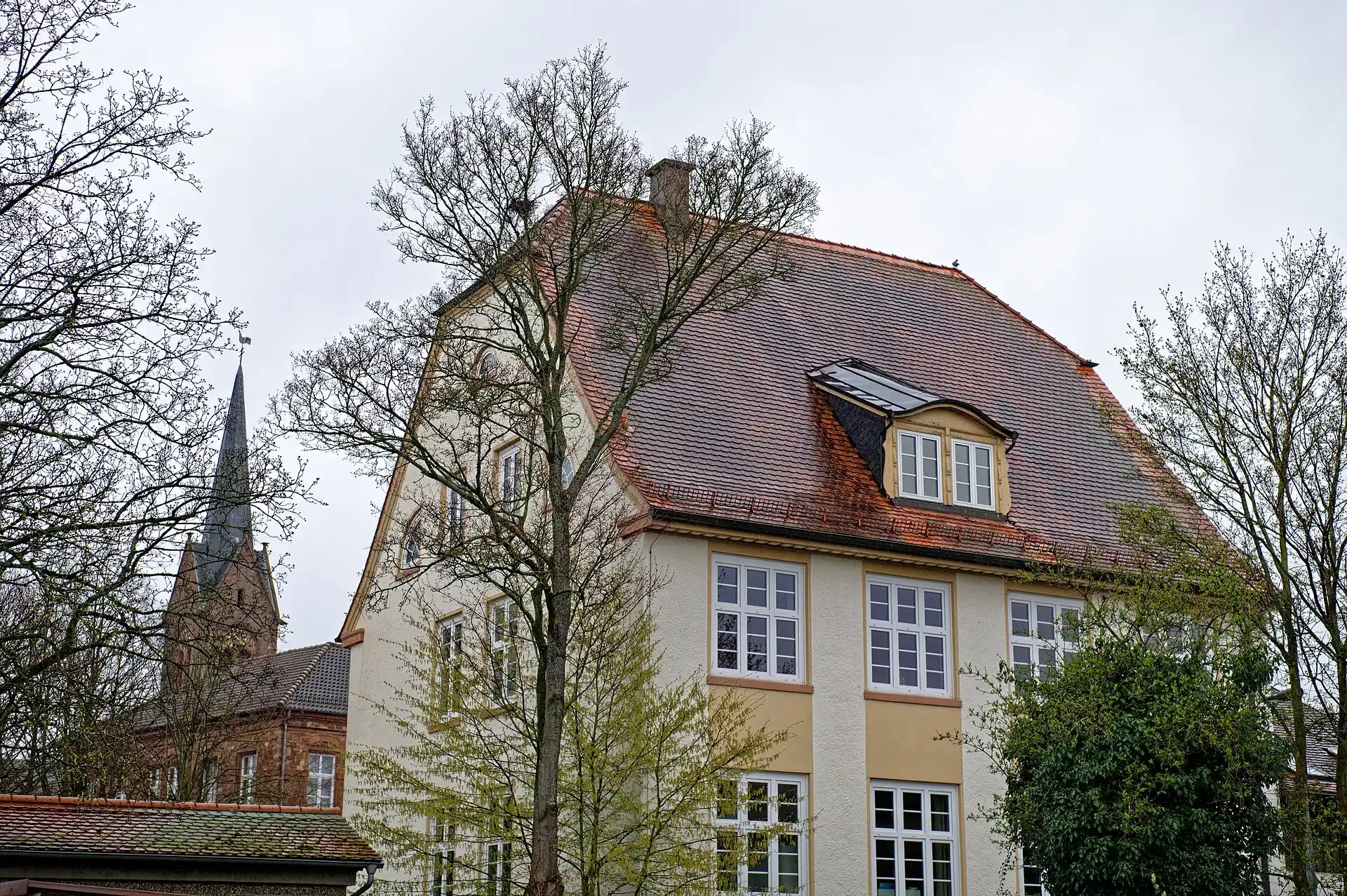 Altes Schulhaus Im Römerkastell in Großkrotzenburg