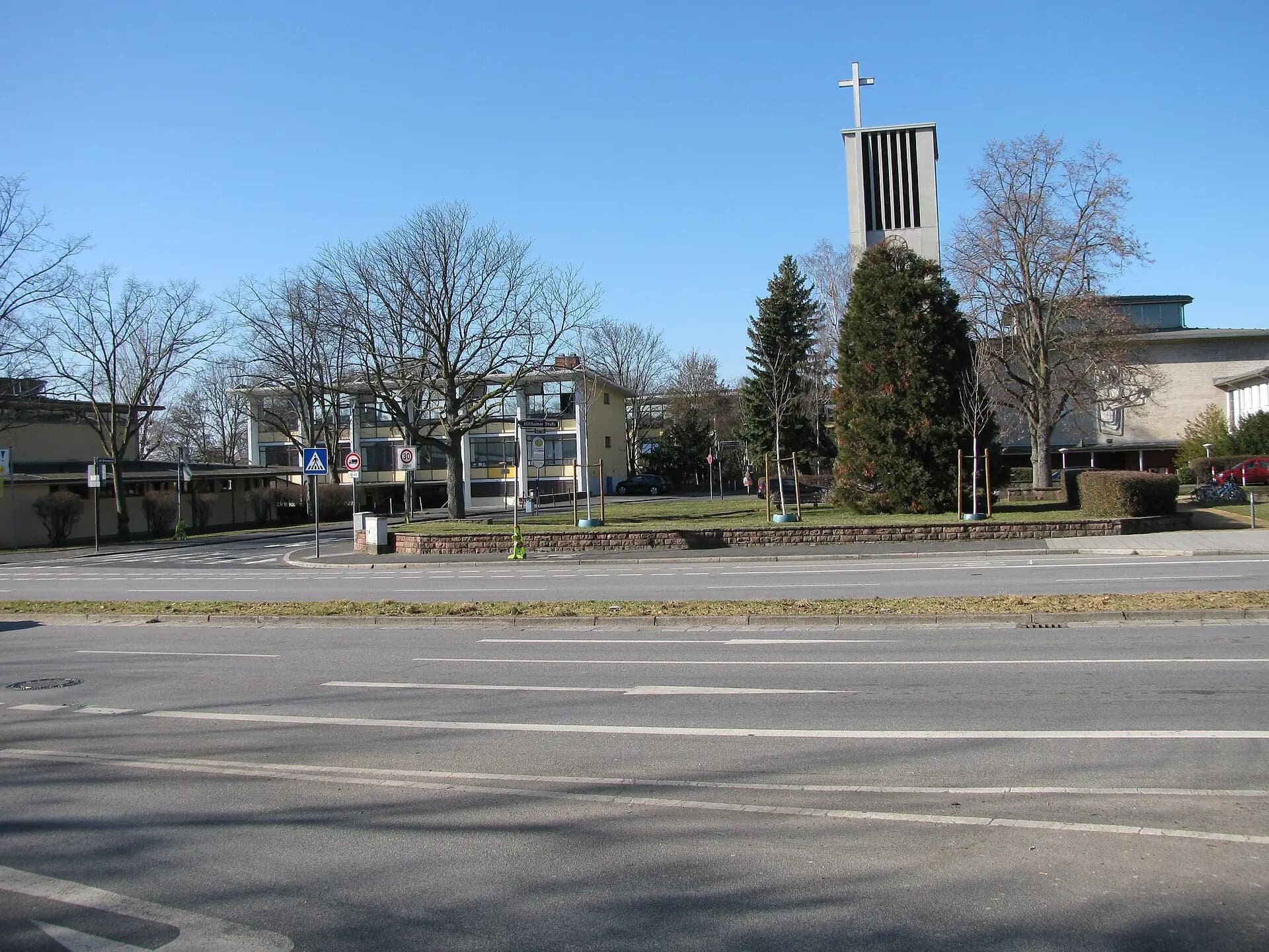 Straßenzug der Gesamtanlage Am Wiesengrund in Offenbach-Waldheim