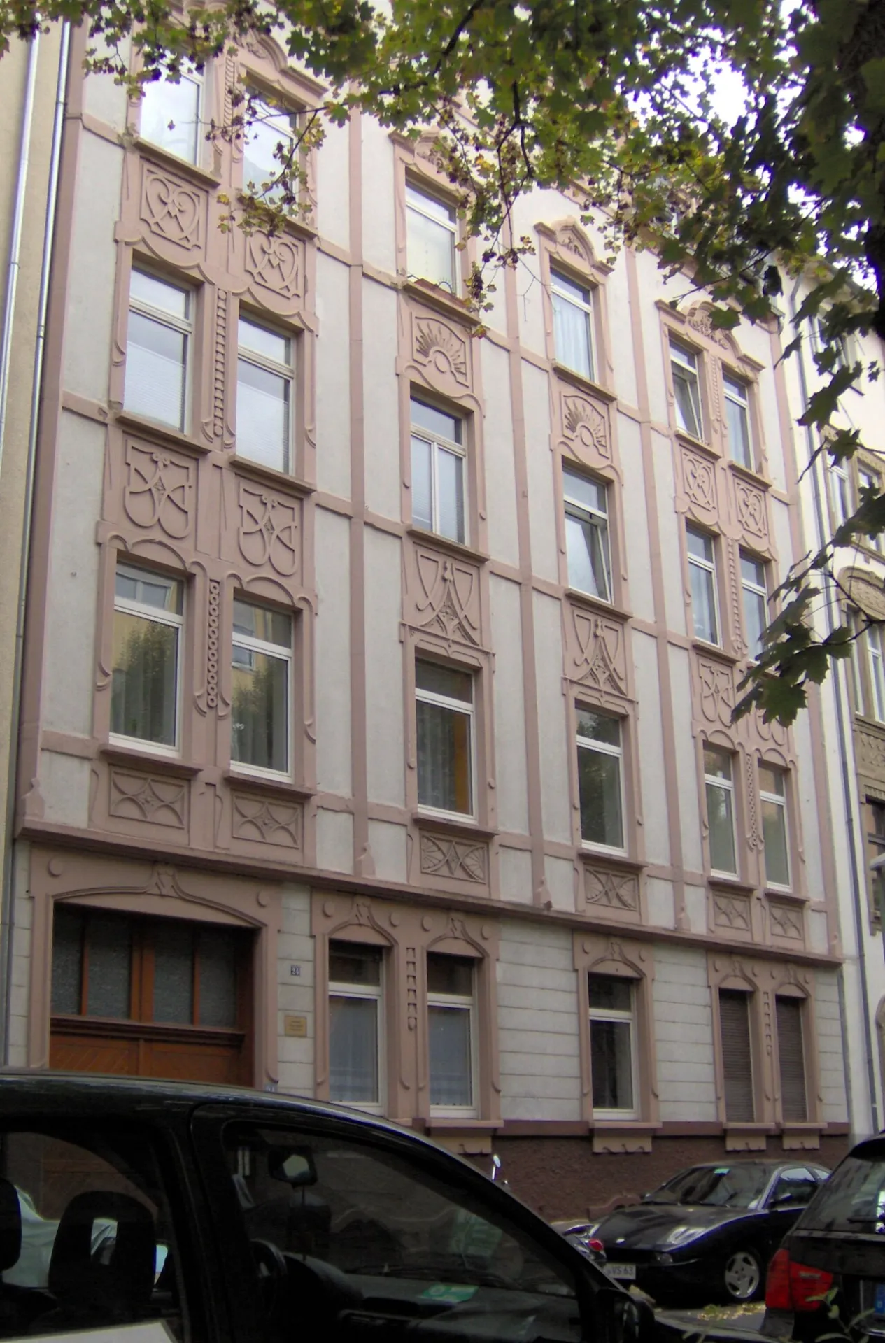 Gründerzeitfassade an der August-Hecht-Straße in Offenbach-Westend