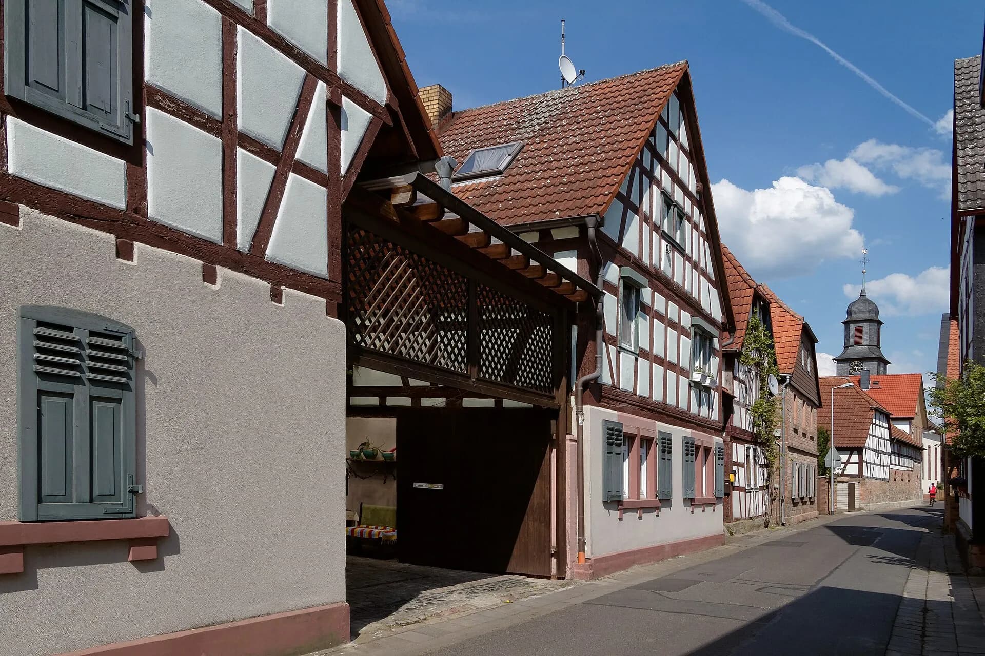 Fachwerkzeile in der Schulstraße 7 bis 9 in Babenhausen-Harreshausen