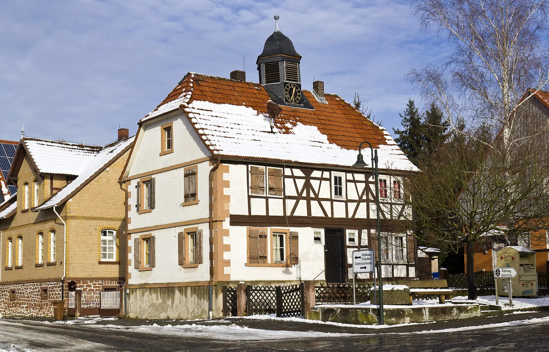 Altes Schulhaus in Hasselroth-Neuenhaßlau