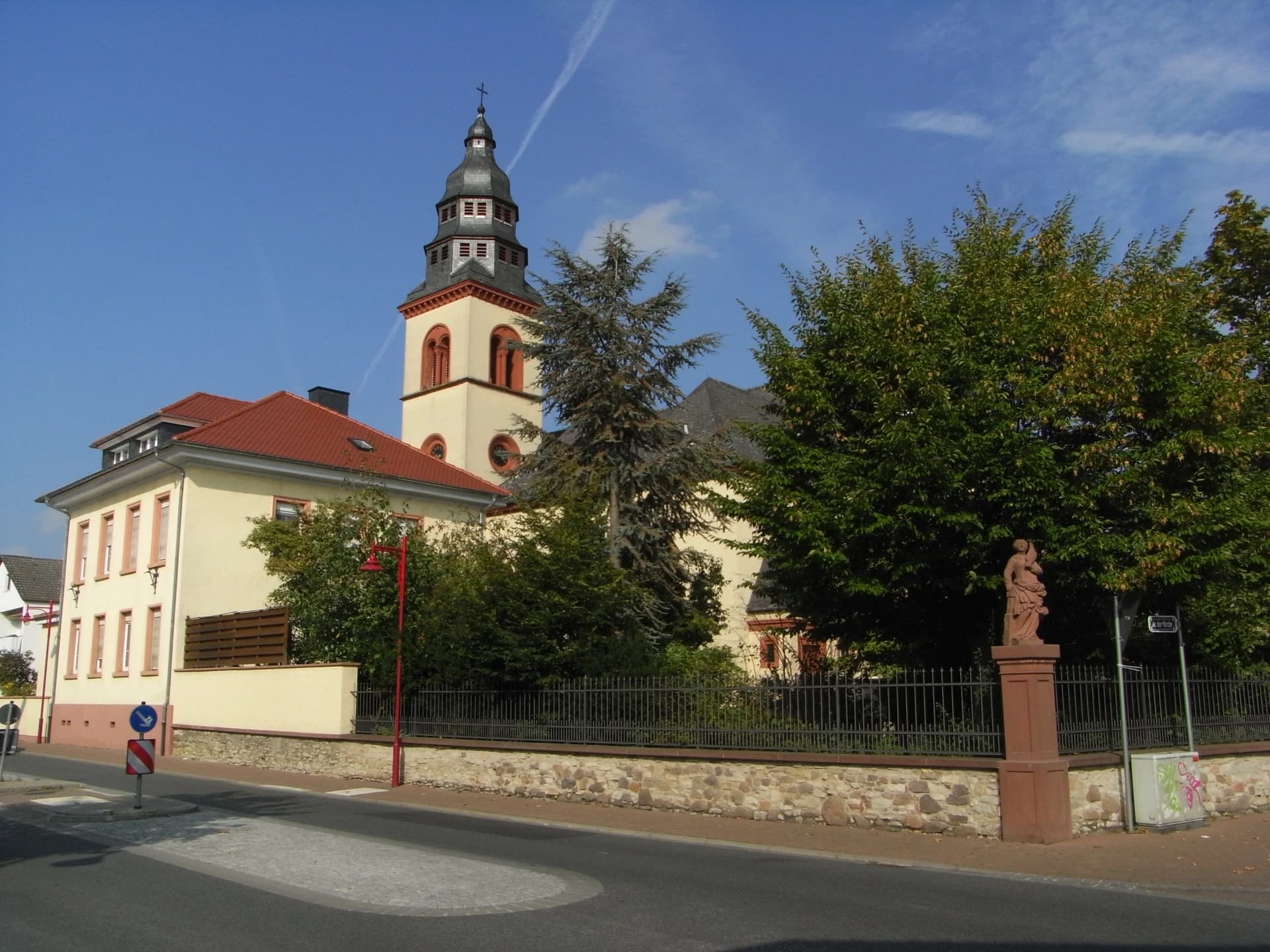 Katholische Kirche St. Michael in Münster (Hessen)